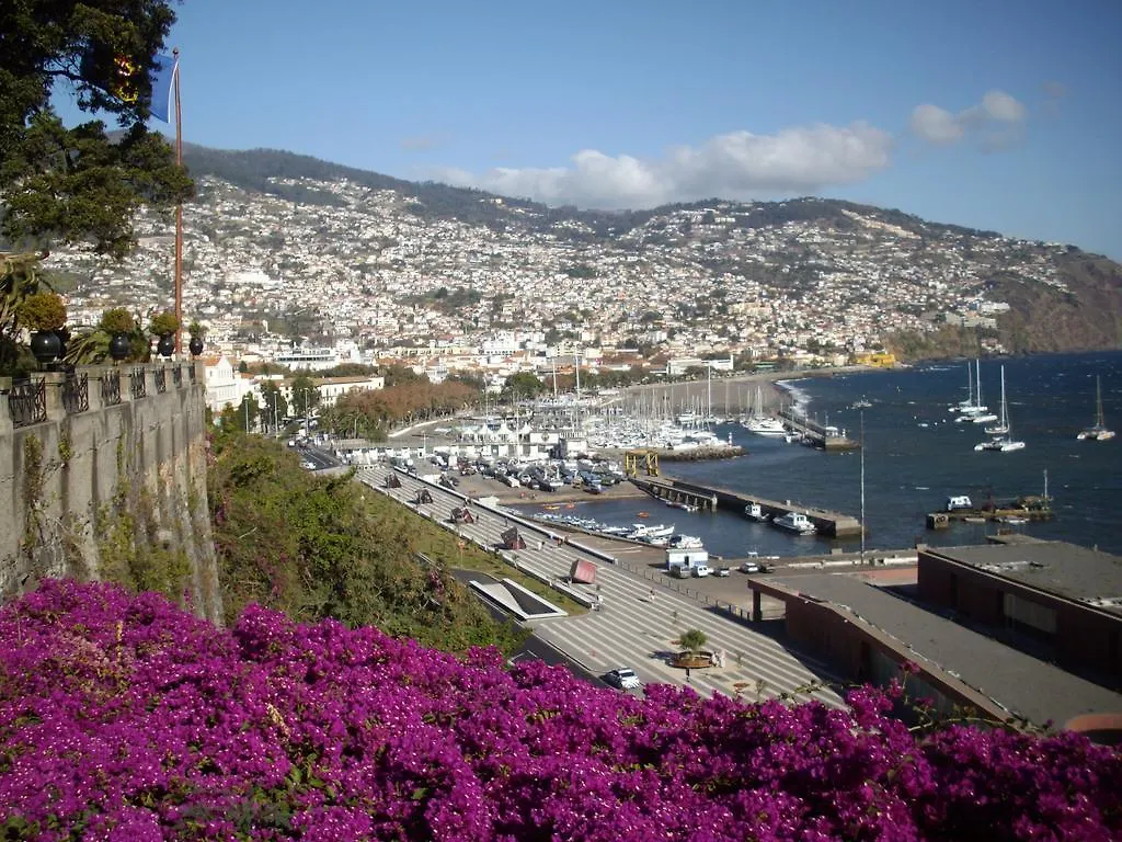 Apartment La Vie Funchal 푼샬
