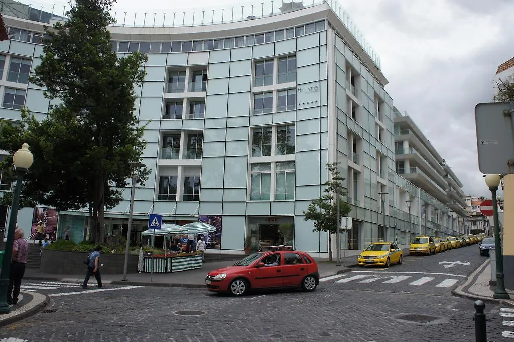 Apartment La Vie Funchal location